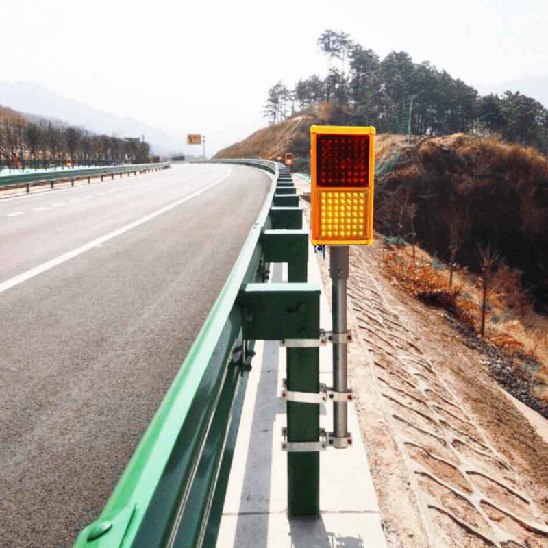 行车**智能诱导装置